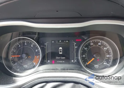 2015 Jeep Cherokee Latitude из США, поврежденный, VIN 1C4PJMCS5FW655213